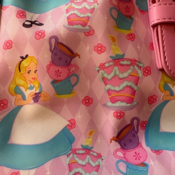 ✅FIRM PRICE✅ Stoney Clover Lane Alice In Wonderland - Picture 4 of 15